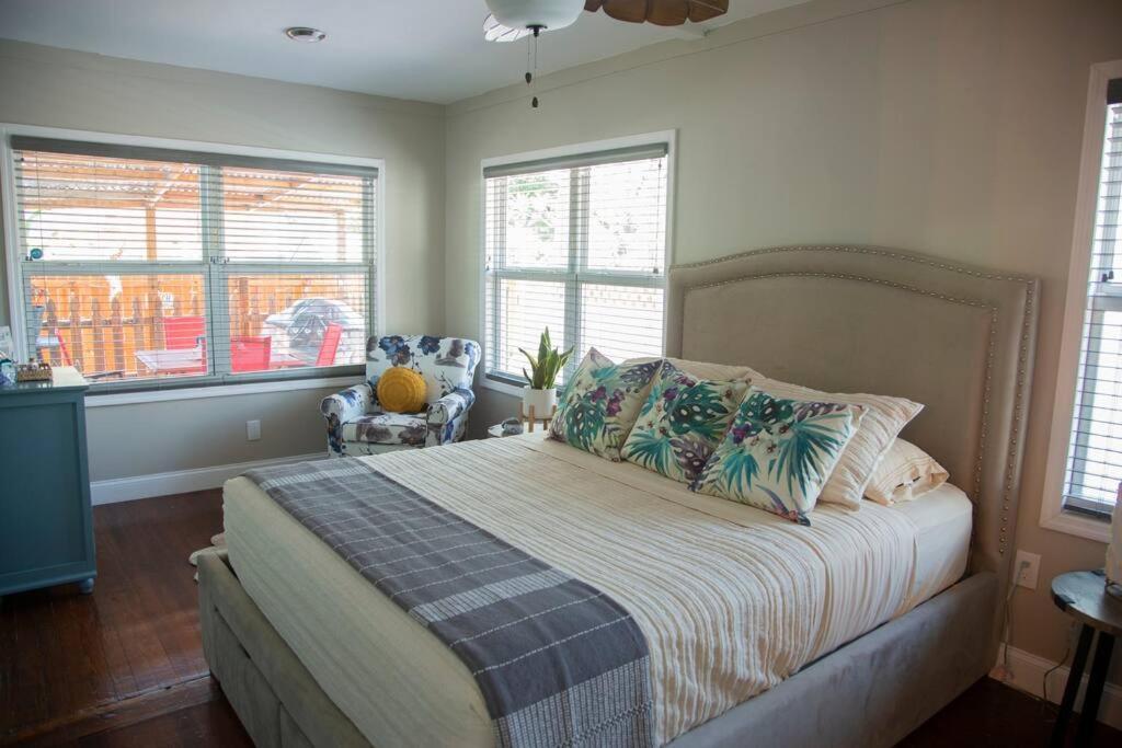 Two Bedroom Ranch With Private Deck Close To Beach Lake Worth Beach Dış mekan fotoğraf
